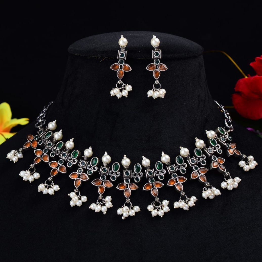 Oxidised Kundan Dual color Stone small Necklace set with Pearl drops