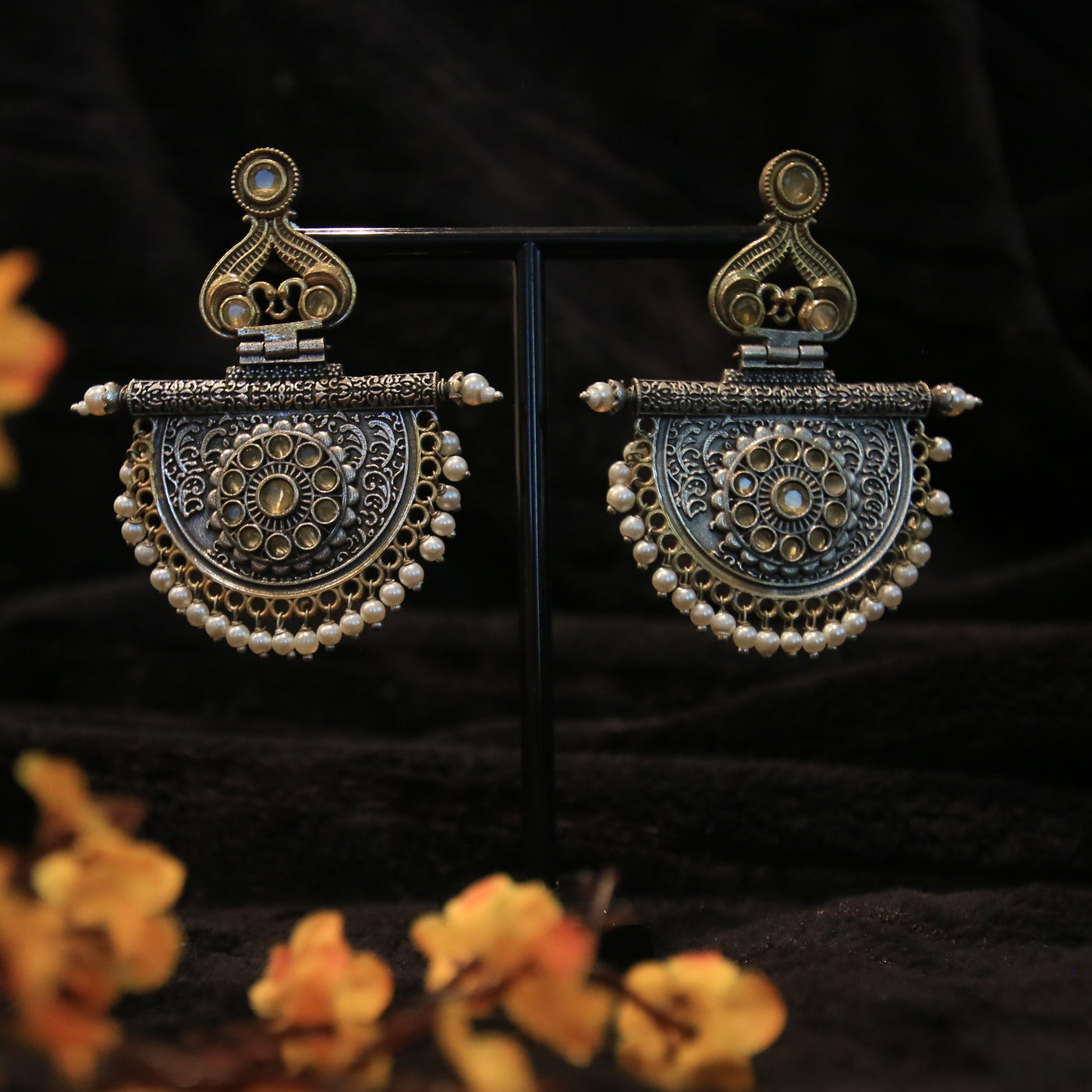 Oxidized Earring with Dual Tone and Pearls