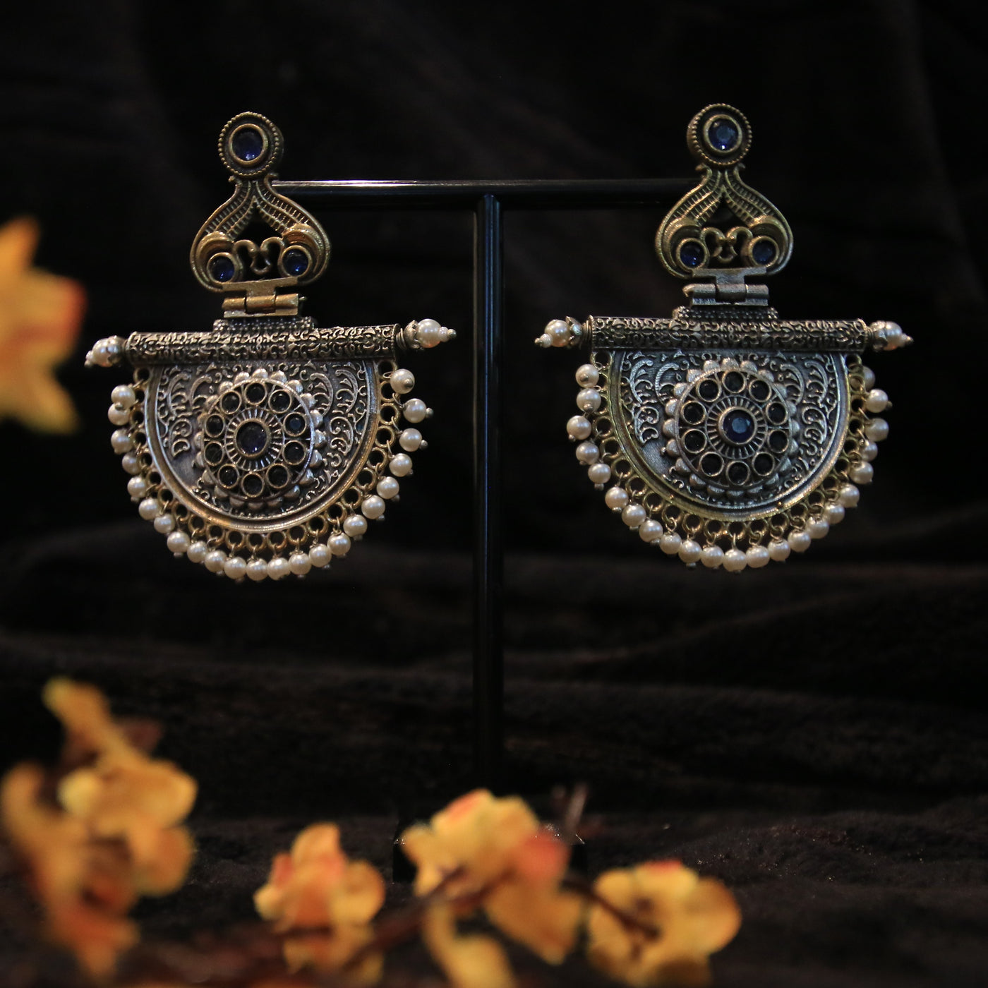 Oxidized Earring with Dual Tone and Pearls