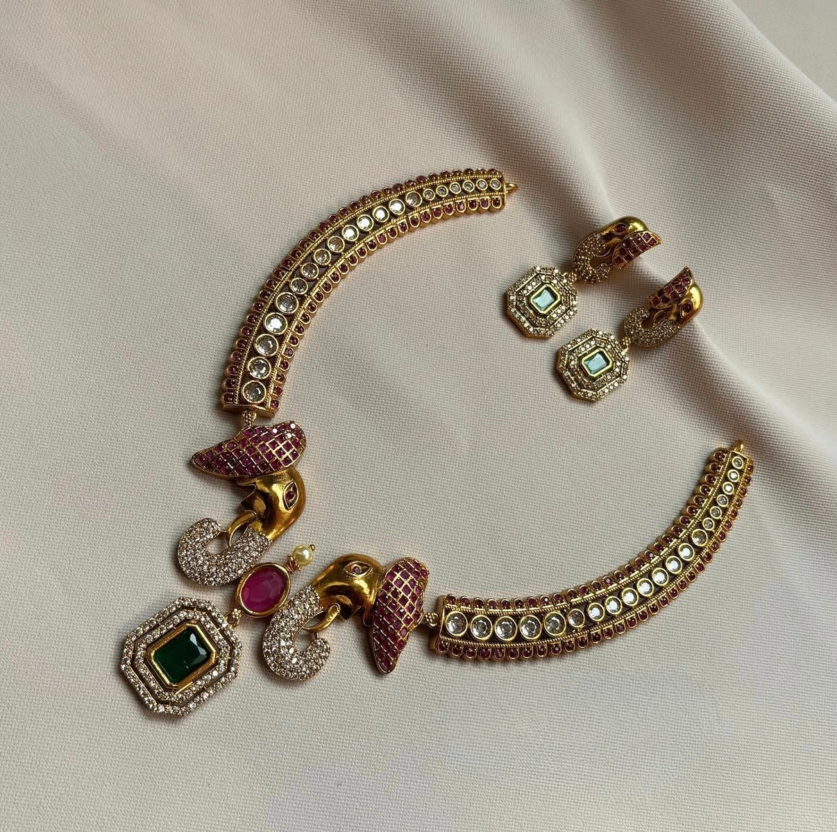 Royal Elephant Motif Choker Set
