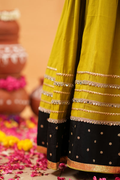 Mehendi Green Lehenga with Black Dupatta