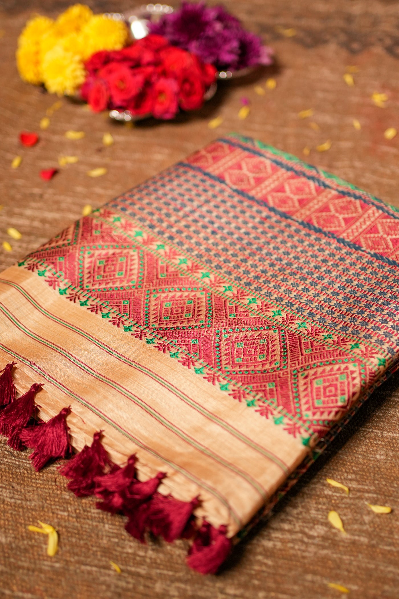Assam Handloom Pure Tussar Silk Saree – Temple Border Weave in Festive Ivory and Multicolor Pallu