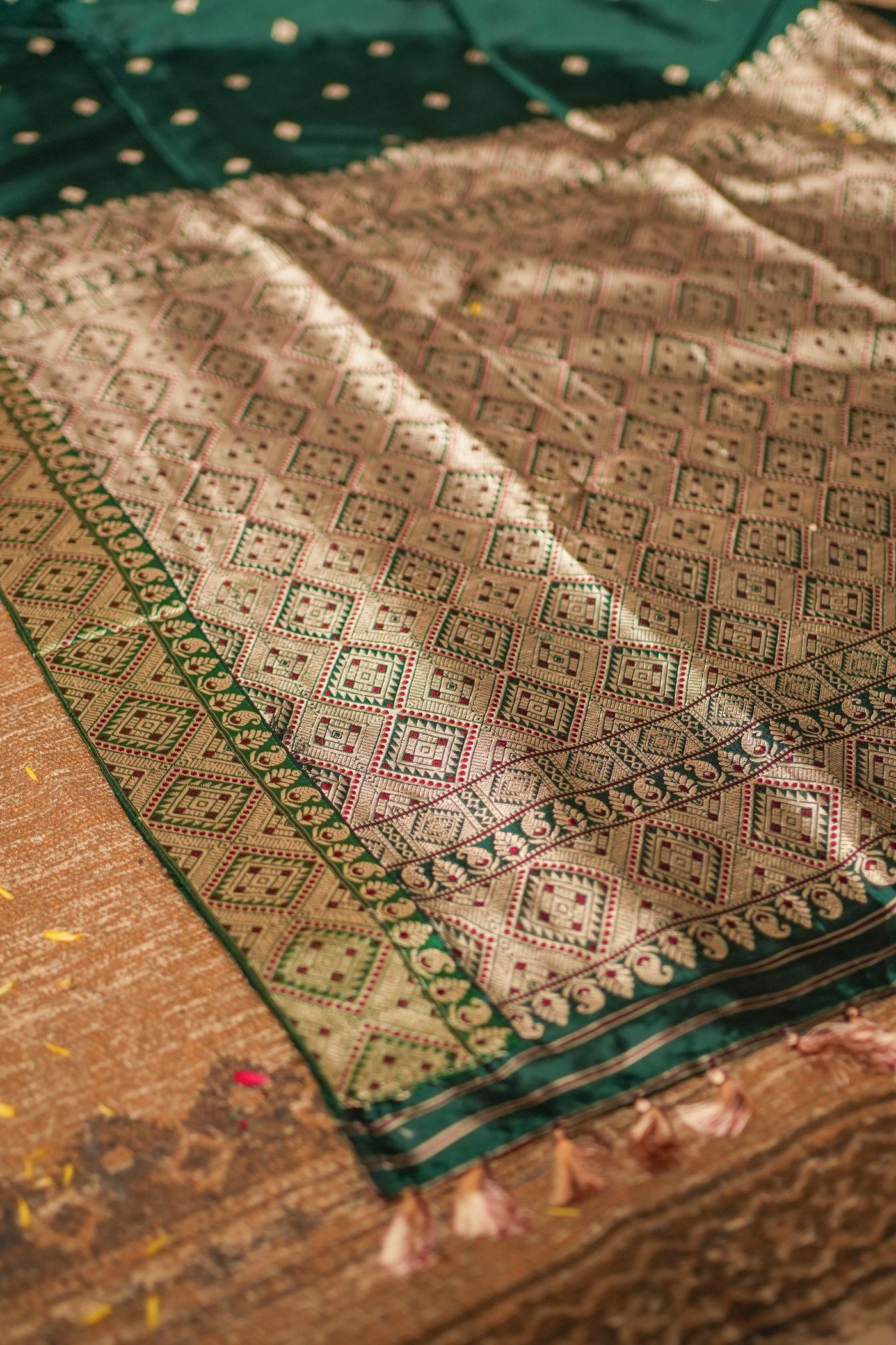 Emerald Green Assam Silk Saree – Handwoven Pure Mulberry Silk