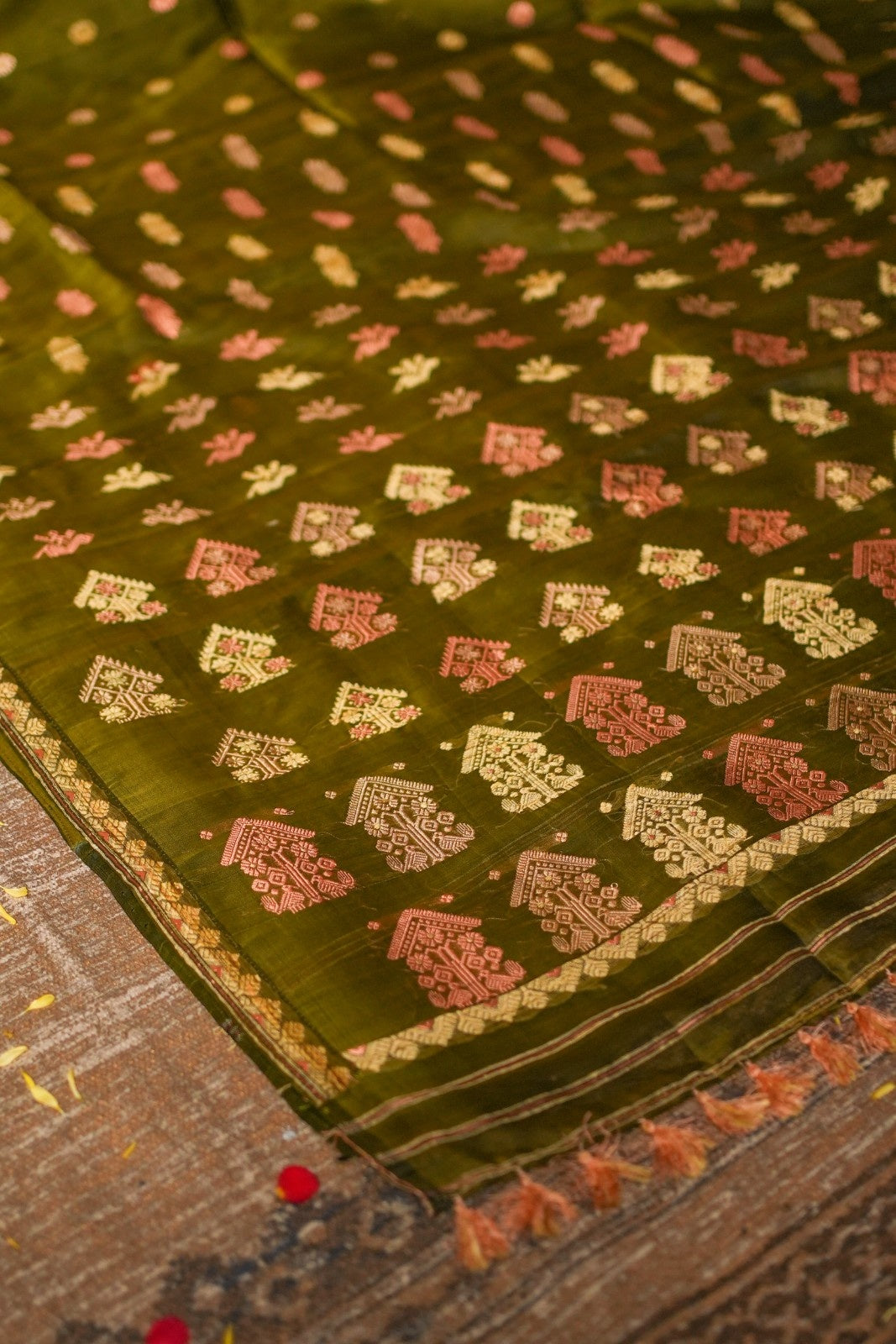 Olive Green Handwoven Paat Silk Saree| Pure Assam Mulberry Silk