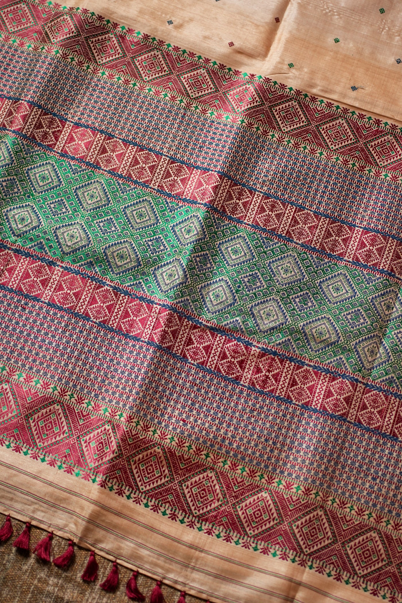 Assam Handloom Pure Tussar Silk Saree – Temple Border Weave in Festive Ivory and Multicolor Pallu