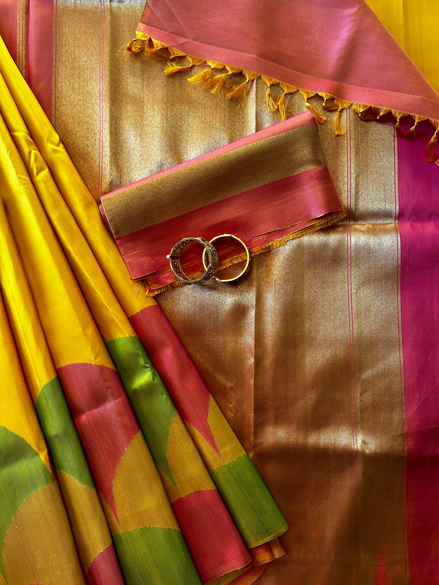 Luxurious Pure Kancheepuram Silk Handloom Saree – Designer Masterpiece in Golden Yellow and Pink