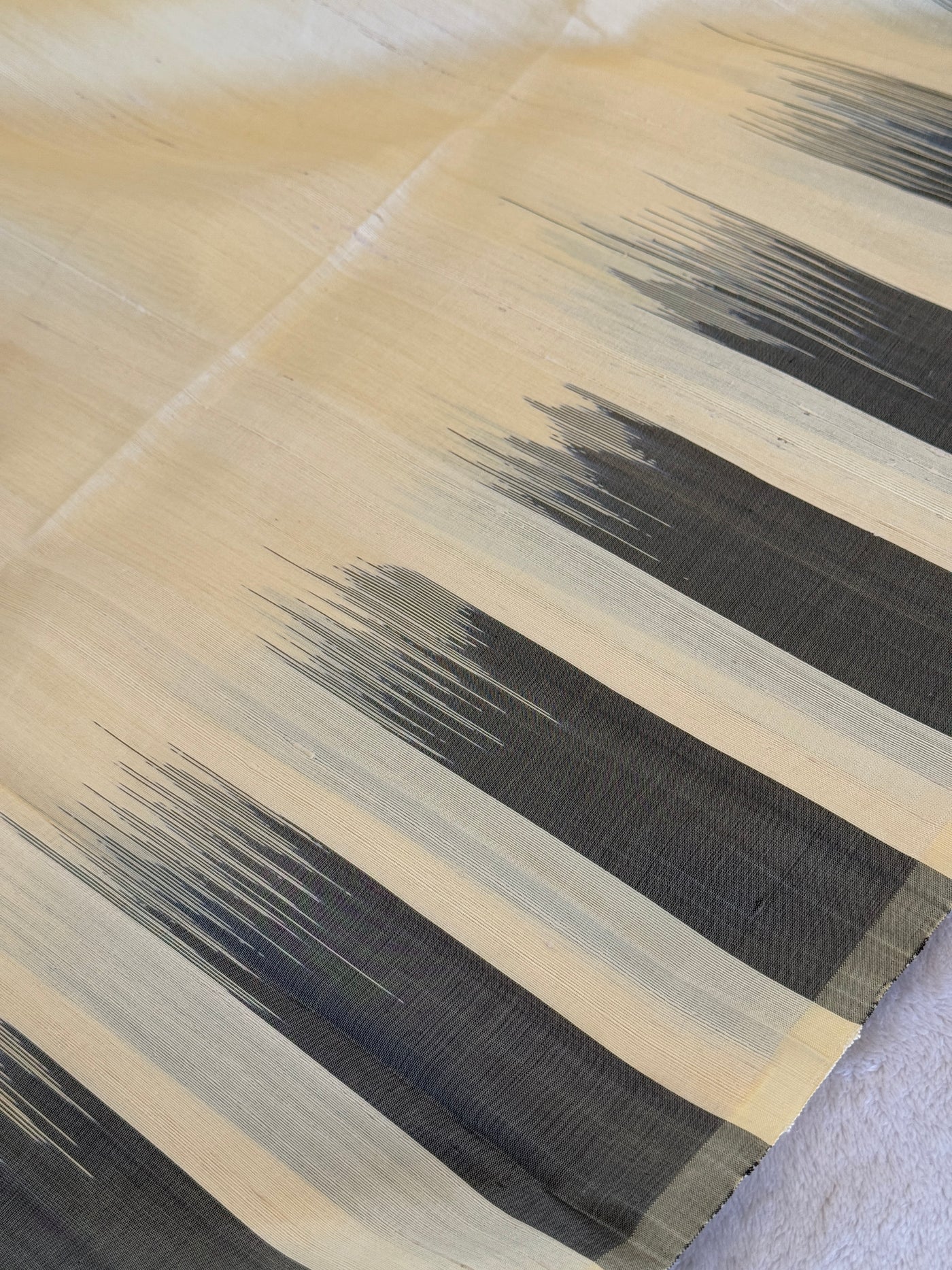 No-Zari Cream and Gray Temple Border Kanchipuram Silk Saree