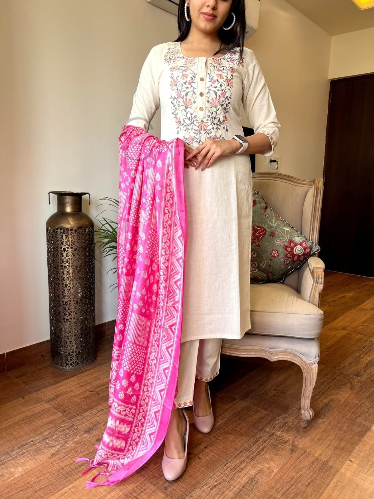 White Handloom Kurta Set in Ikkat Print