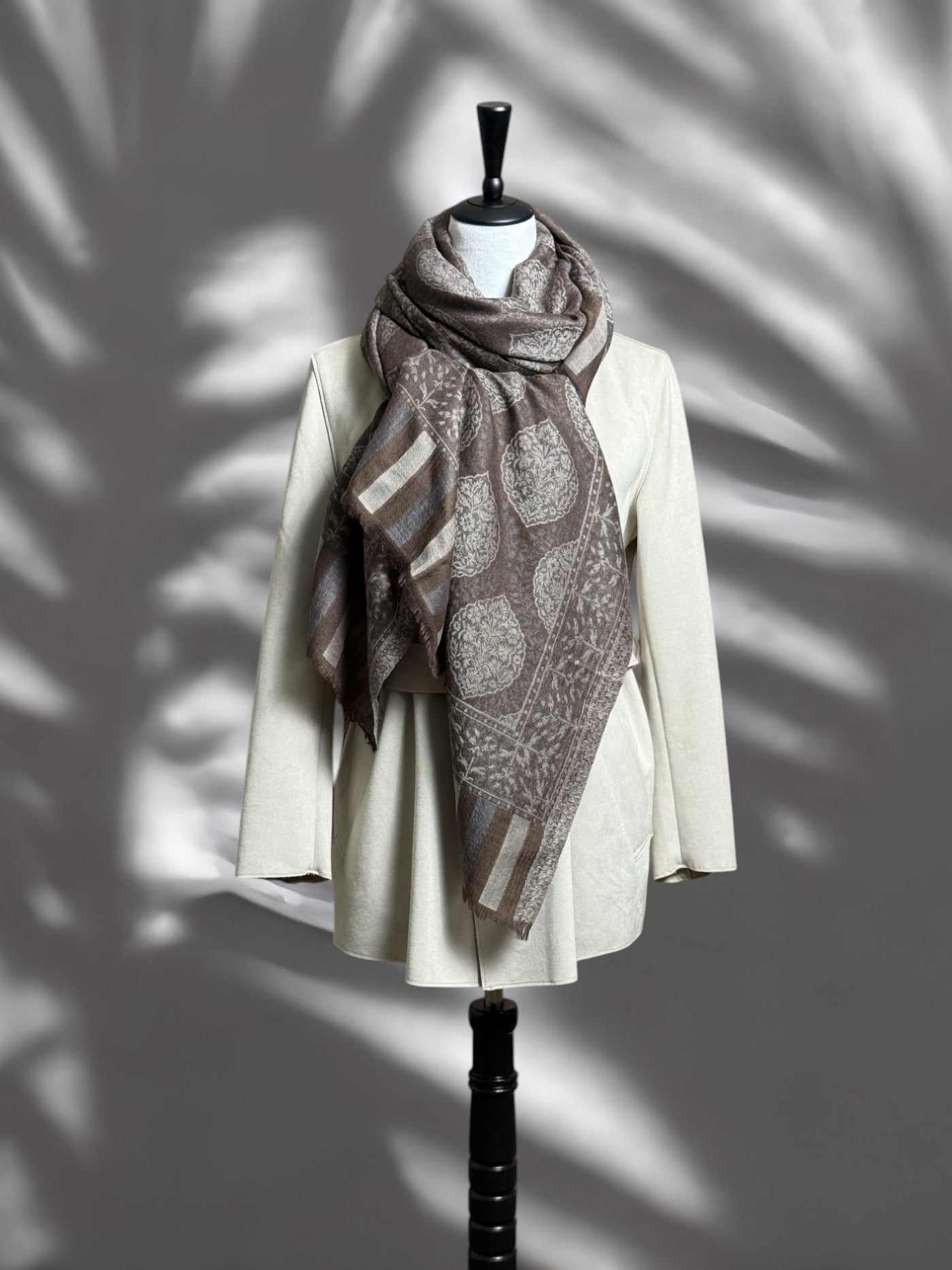 Authentic Handwoven Pashmina Kani Shawl – Luxury 100% Cashmere Scarf in Taupe shade – 100cm x 200cm – Traditional Kashmiri Art – Winter Wrap