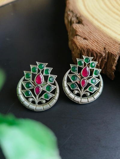 Oxidized Silver Plated Leaf Pattern Stud Earrings