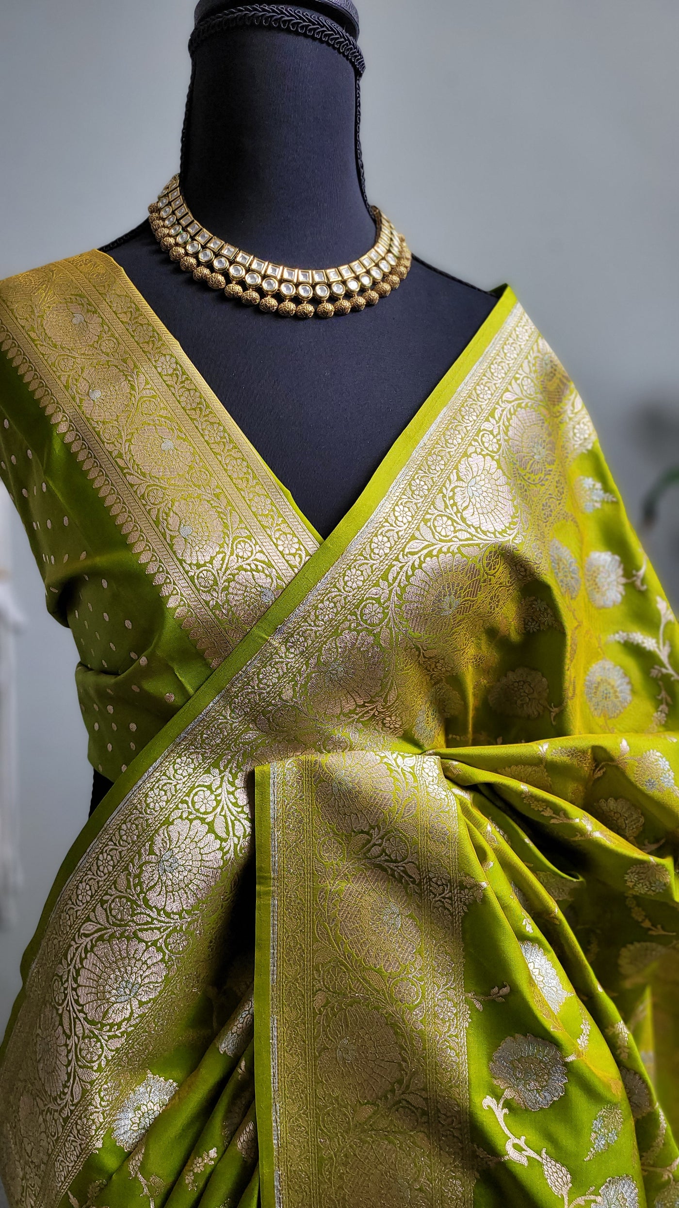 Lime Green Banaras Semi Katan Sona Rupa Silk Saree